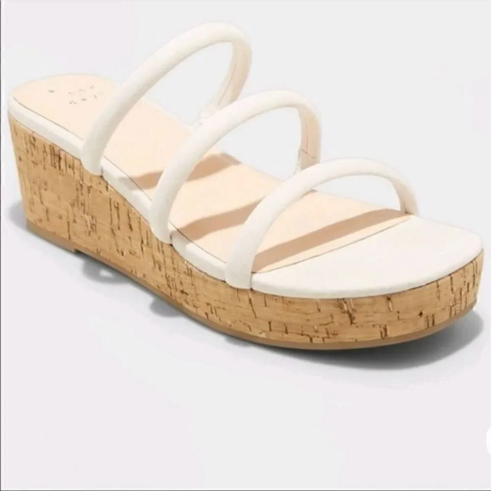 Women’s Arrie Heels – A New Day